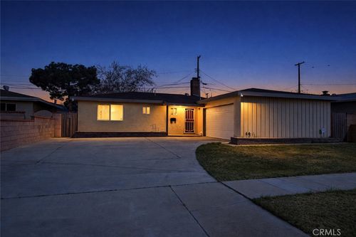 44608 Stanridge Ave, Lancaster, CA, 93535-2525 | Card Image