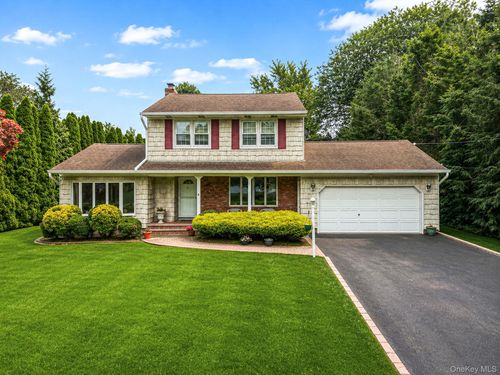 15 Buhl Lane, Huntington, NY, 11731 | Card Image
