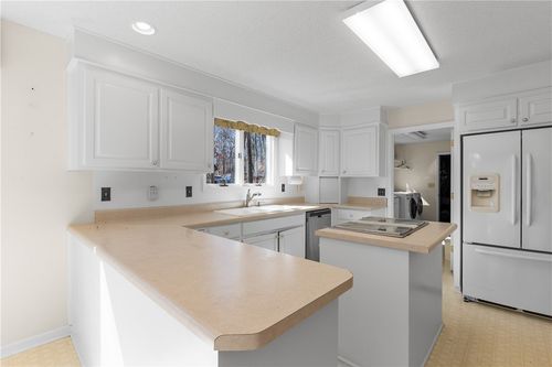 202 Snead Ln, Westminster, SC, 29693-6444 | Card Image