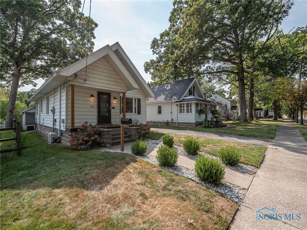 Lambert Dr, Toledo, OH 43613