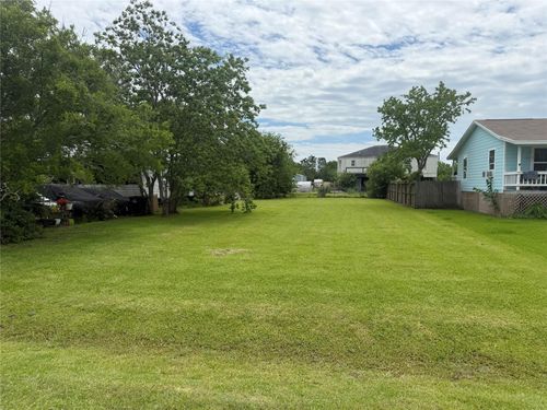 NA 8th St, Dickinson, TX, 77539 | Card Image