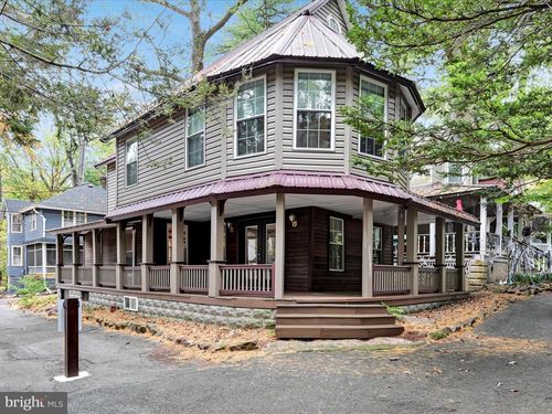 303 2nd St, Mount Gretna, PA, 17064-6025 | Card Image