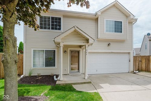 565 Cembra Dr, Greenwood, IN, 46143-7690 | Card Image