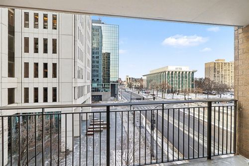 apt-417-121 Washington Ave S, Minneapolis, MN, 55401-2125 | Card Image