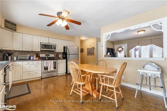 822797 Sideroad 1, House other with 3 bedrooms, 2 bathrooms and 6 parking in Chatsworth ON | Image 7