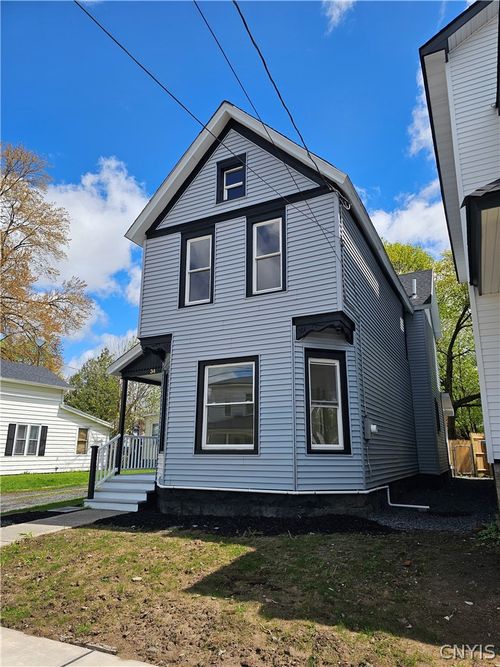 34 Gaylord St, Auburn, NY, 13021-4004 | Card Image