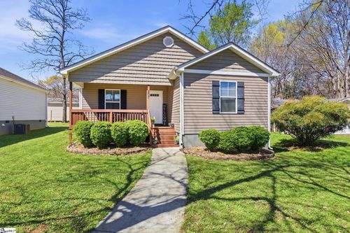 207 Ridgeway Dr, Greenville, SC, 29607-3256 | Card Image