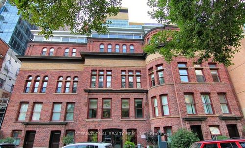 1112-11 St Joseph St, Toronto, ON, M4Y3G4 | Card Image