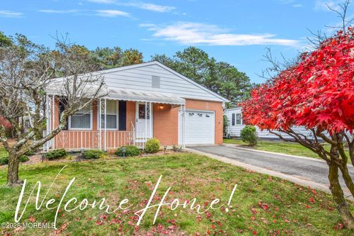 6 Villa Bella Ct, Toms River, NJ, 08757-6213 | Card Image