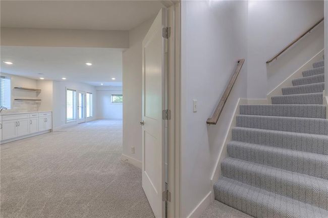 Lower level 5th bedroom Boomerang/In-law/teen en-suite | Image 49