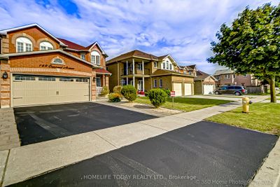 169 Coppard Ave, House other with 4 bedrooms, 4 bathrooms and 4 parking in Markham ON | Image 2