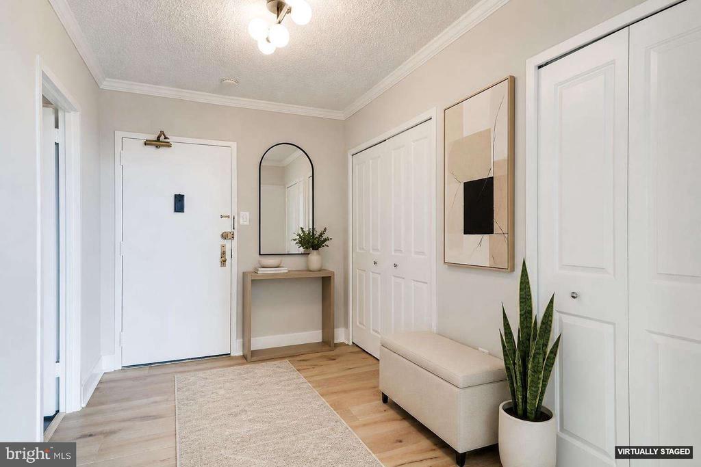 Residential in FALLS CHURCH