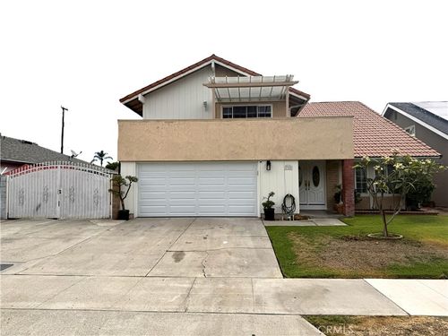 2705 N Kennedy St, Orange, CA, 92865-2140 | Card Image