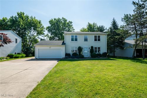 8875 Marks Rd, Strongsville, OH, 44149-1008 | Card Image