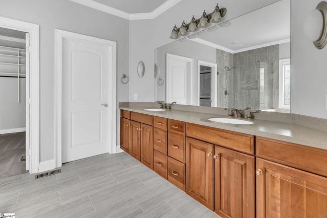 528 Carolee Way, House other with 5 bedrooms, 4 bathrooms and 3 parking in Greer SC | Image 20