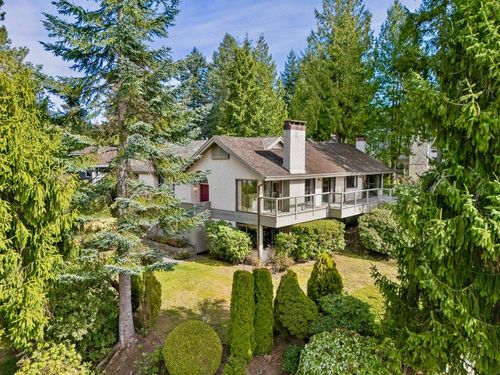 4724 Woodburn Court, West Vancouver, BC, V7S3B3 | Card Image