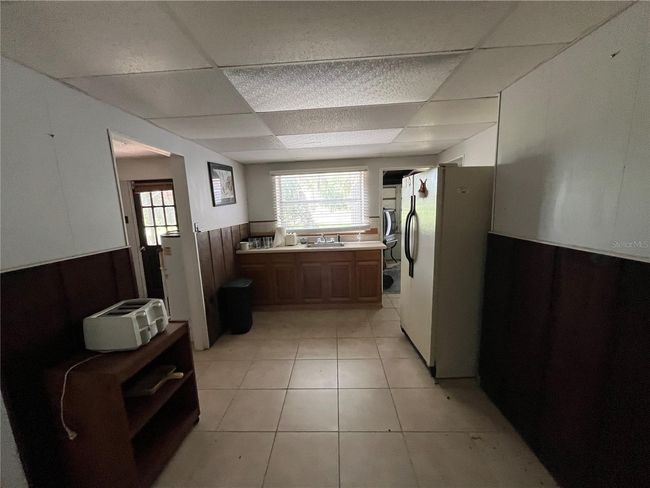 kitchen area | Image 13