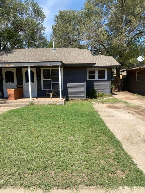 a-2218 18th St, Lubbock, TX, 79401-4558 | Card Image
