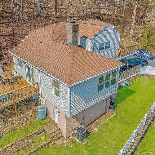 681 Old Kensico Rd, White Plains, NY, 10603-3138 | Card Image