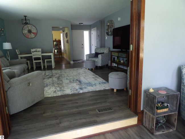 19 - 144 N Shore Dr W, House other with 2 bedrooms, 2 bathrooms and null parking in Cadillac MI | Image 18
