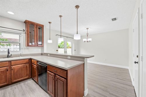 134 117th Ave, Coral Springs, FL, 33071-8069 | Card Image