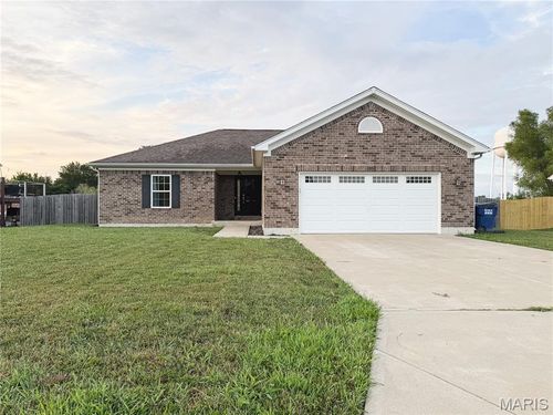 205 Bilbo Ln, Wright City, MO, 63390-3520 | Card Image
