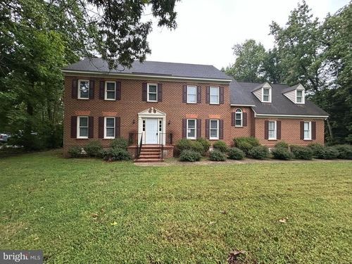 610 Rivers Bend Cir, Chester, VA, 23836-2571 | Card Image