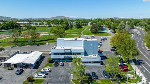 2c-969 Stevens Dr, Richland, WA, 99352-3558 | Card Image