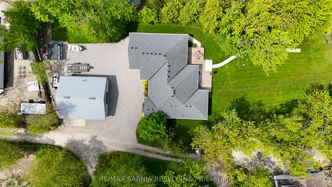 3394 Schram Dr, House other with 4 bedrooms, 3 bathrooms and 8 parking in Camlachie ON | Image 12