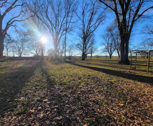 2524 Lakeshore Dr N, House other with 3 bedrooms, 2 bathrooms and null parking in Lake Village AR | Image 9