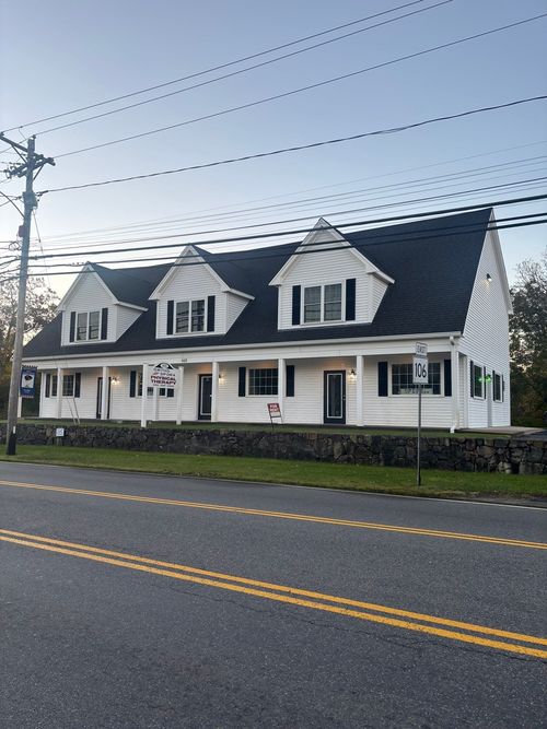 102 W Center St, West Bridgewater, MA, 02379-1785 | Card Image
