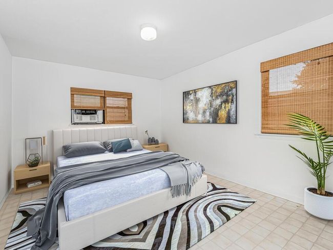 1009 Havemeyer Ave, Home with 6 bedrooms, 3 bathrooms and 3 parking in Bronx NY | Image 8