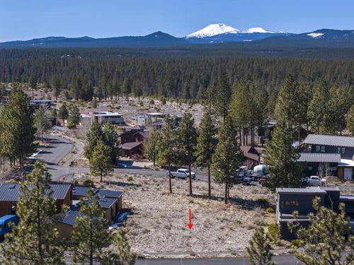 62765 Nw Sand Lily Way, Bend, OR, 97703-6785 | Card Image