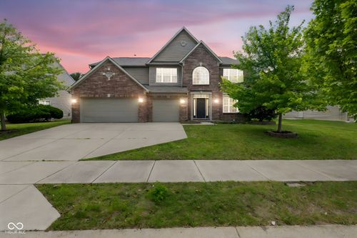12997 Bartlett Dr, Fishers, IN, 46037-8931 | Card Image