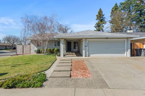 1620 Midway Dr, Woodland, CA, 95695-5239 | Card Image