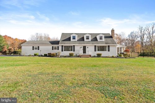 21 Holmes Mill Rd, Cream Ridge, NJ, 08514-1803 | Card Image