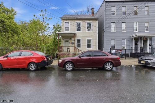 31 Hillman St, Paterson, NJ, 07522-2473 | Card Image