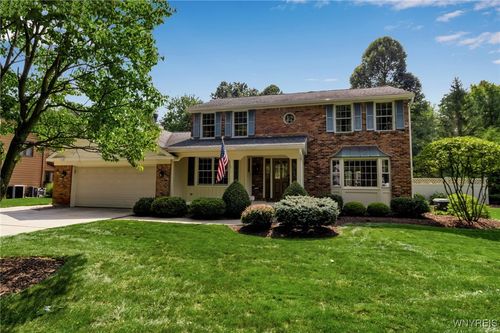 8155 Clarherst Dr, East Amherst, NY, 14051-1505 | Card Image