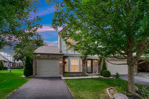 9205 Lakeview Dr, Orland Park, IL, 60462-6538 | Card Image