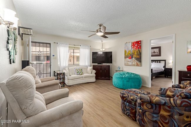 Living Room | Image 5