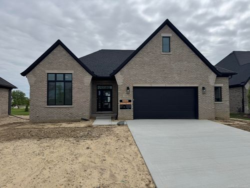 14004 Quail View Dr, Washington Township, MI, 48094-4006 | Card Image