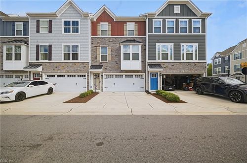 939 Gabion Way, Chesapeake, VA, 23323-1853 | Card Image