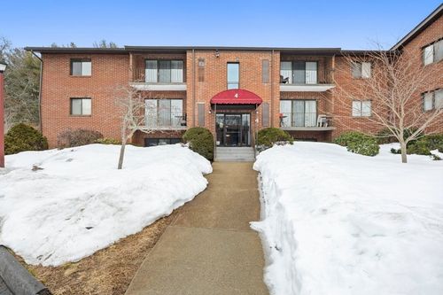 apt-15-221 Oak St, Brockton, MA, 02301-1366 | Card Image