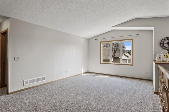 11095 187 Th Ave Nw, Townhouse with 3 bedrooms, 2 bathrooms and null parking in Elk River MN | Image 11