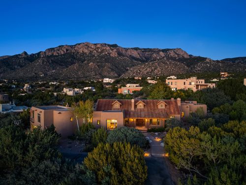 348 Whiteoaks Dr Ne, Albuquerque, NM, 87122-1411 | Card Image