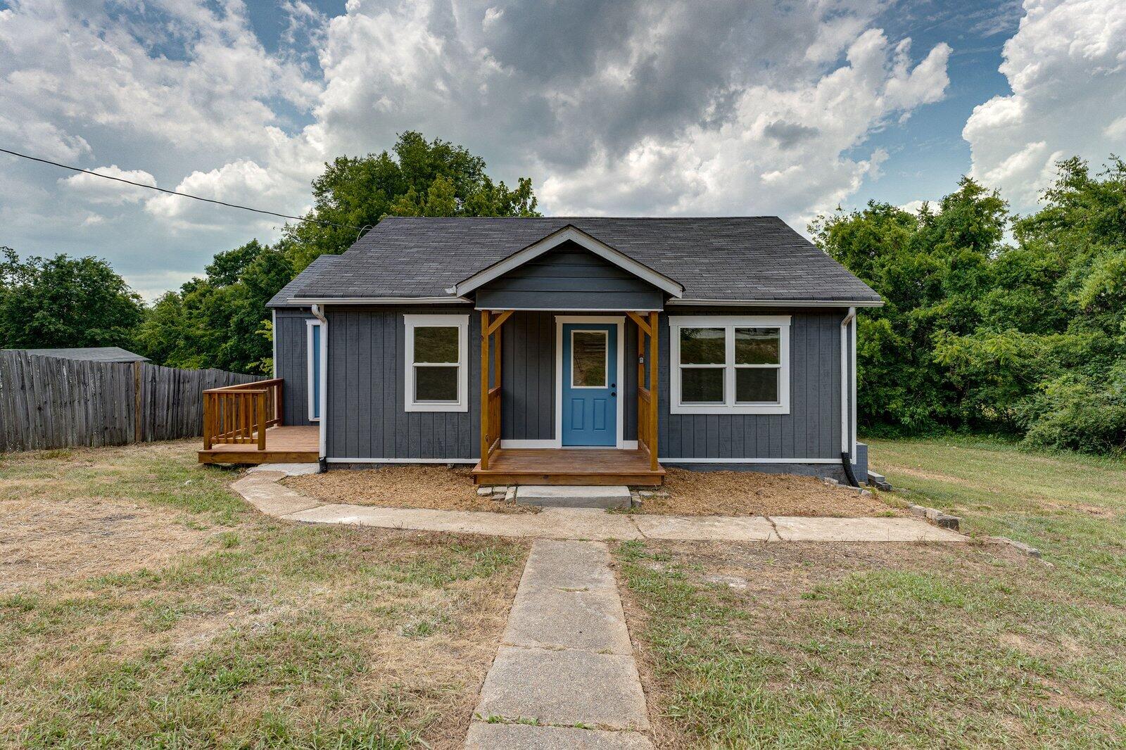 Robbie Ln, Ringgold, GA 30736