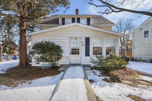32 Bartlett Ave, Norwalk, CT, 06850-1528 | Card Image