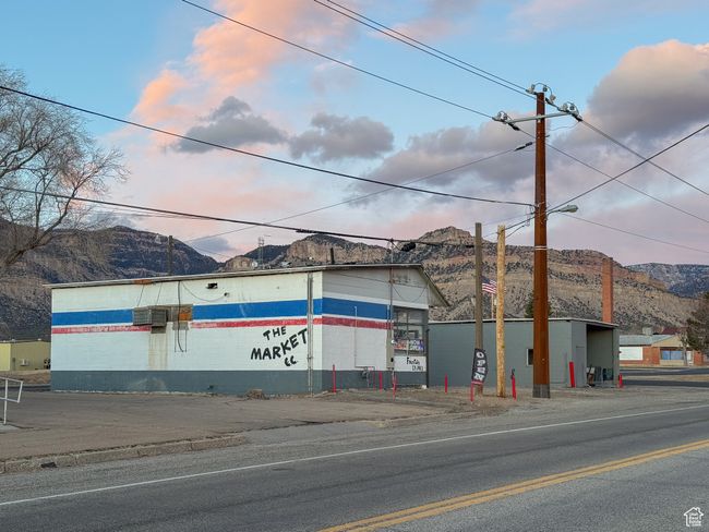 Outdoor building at dusk featuring a mountain view | Image 4