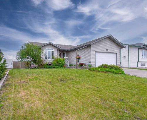 2525 9 Avenue, Wainwright, AB, T9W1V8 | Card Image