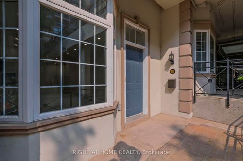 105-71 Mccaul St, Toronto, ON, M5T2X1 | Card Image